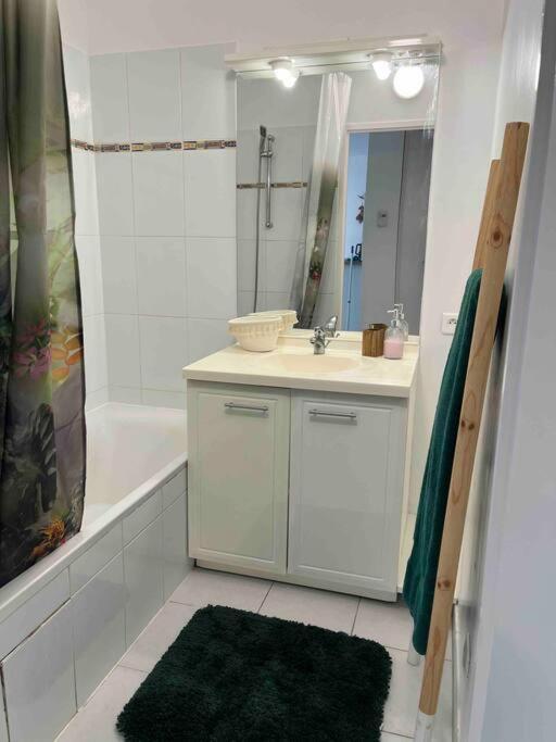 Appartement Cosy, Calme, Lumineux, Balcon, Parking Sarlat-la-Canéda Dış mekan fotoğraf